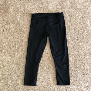 Fabletics 3/4 length leggings